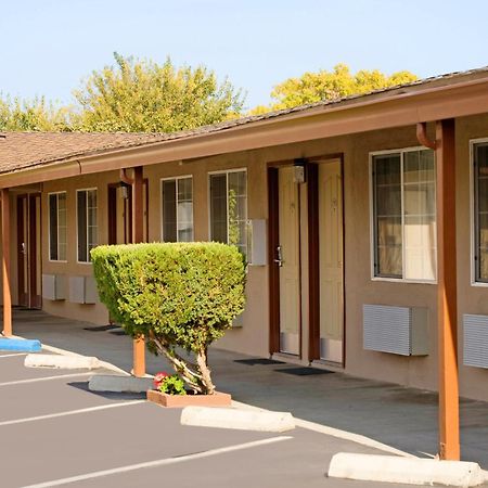 Americas Best Value Inn Los Banos Exterior foto